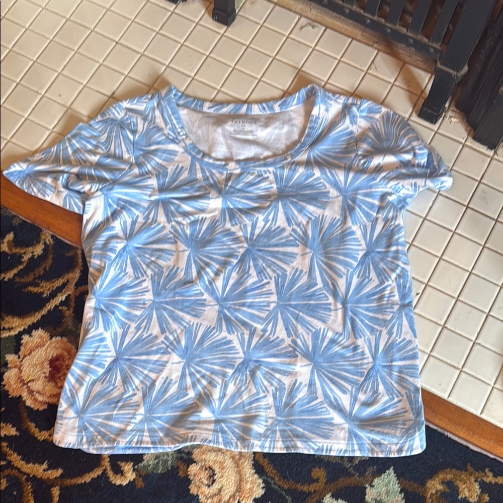 Talbots “The Talbots tee” Blue and White Leaf Print Tee- worn a few times